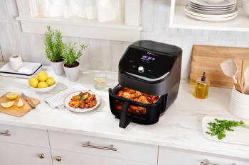 Instant Vortex Plus Air Fryer with ClearCook image 5